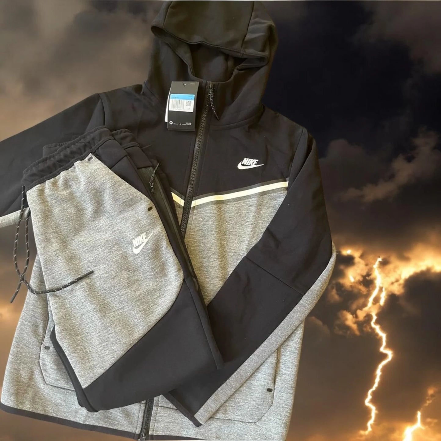 NIKE TECH FLEECE BLACK/DARK GRAY